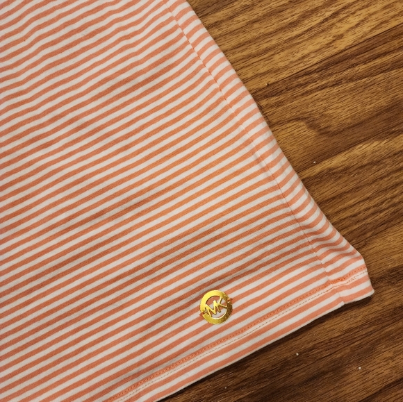 NWT Michael Kors Cold shoulder top - Picture 6 of 7